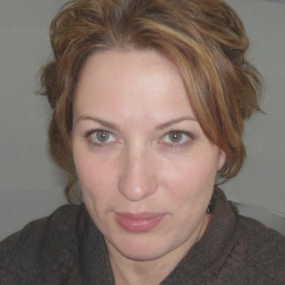 Esperanza Montiel, Directora de Análisis Competitivo